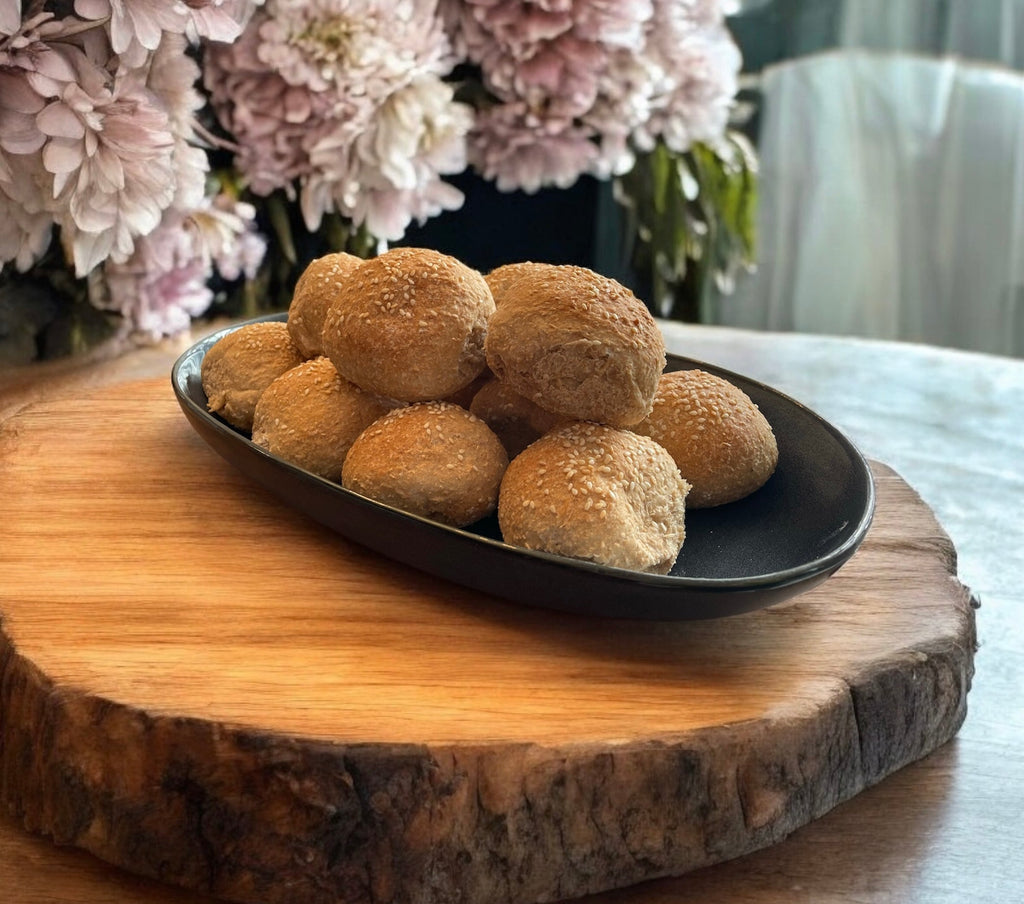 Wholemeal Rolls with Sesame Seeds